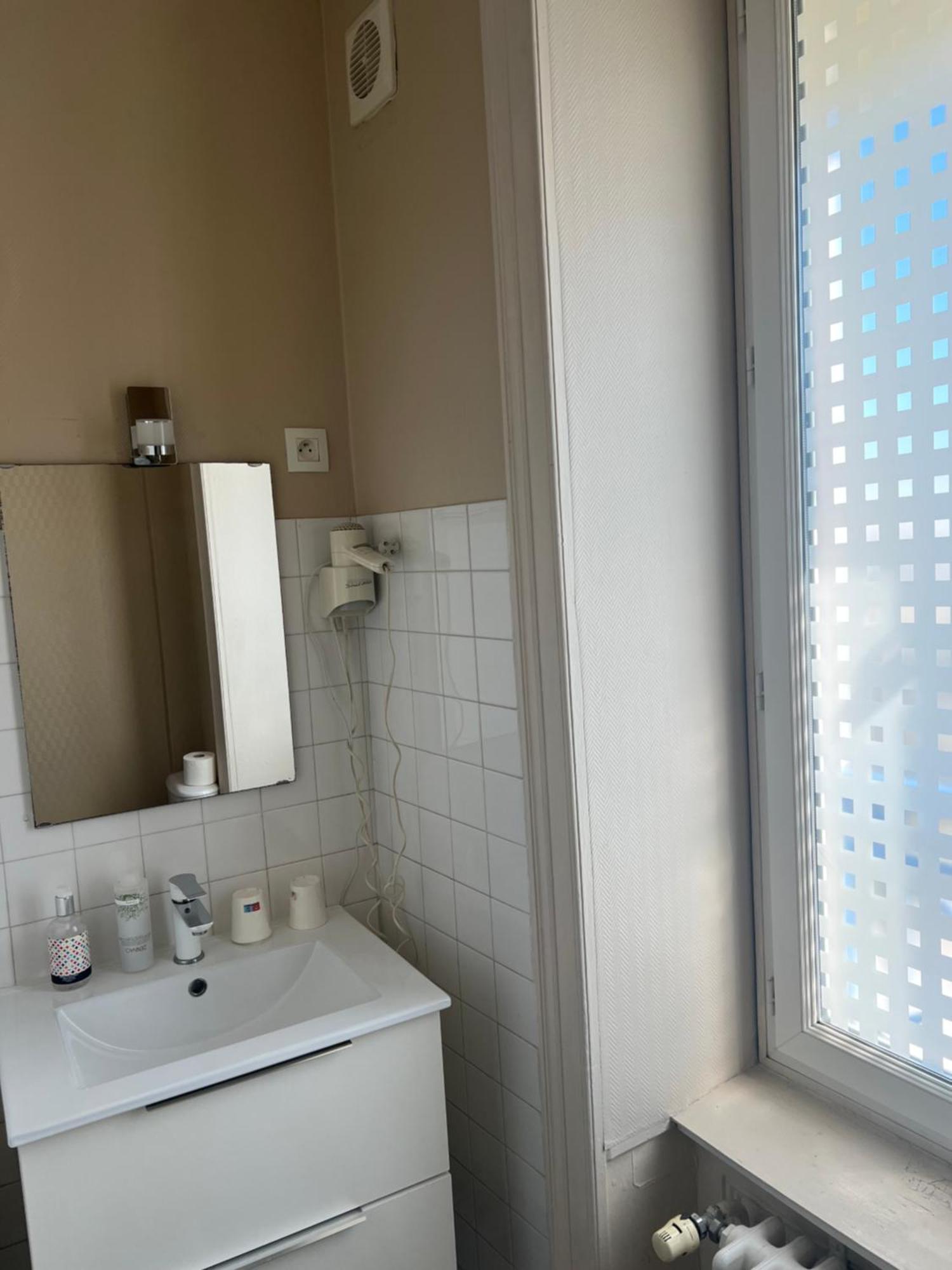 Hotel De La Gare Cherbourg-en-Cotentin Eksteriør bilde