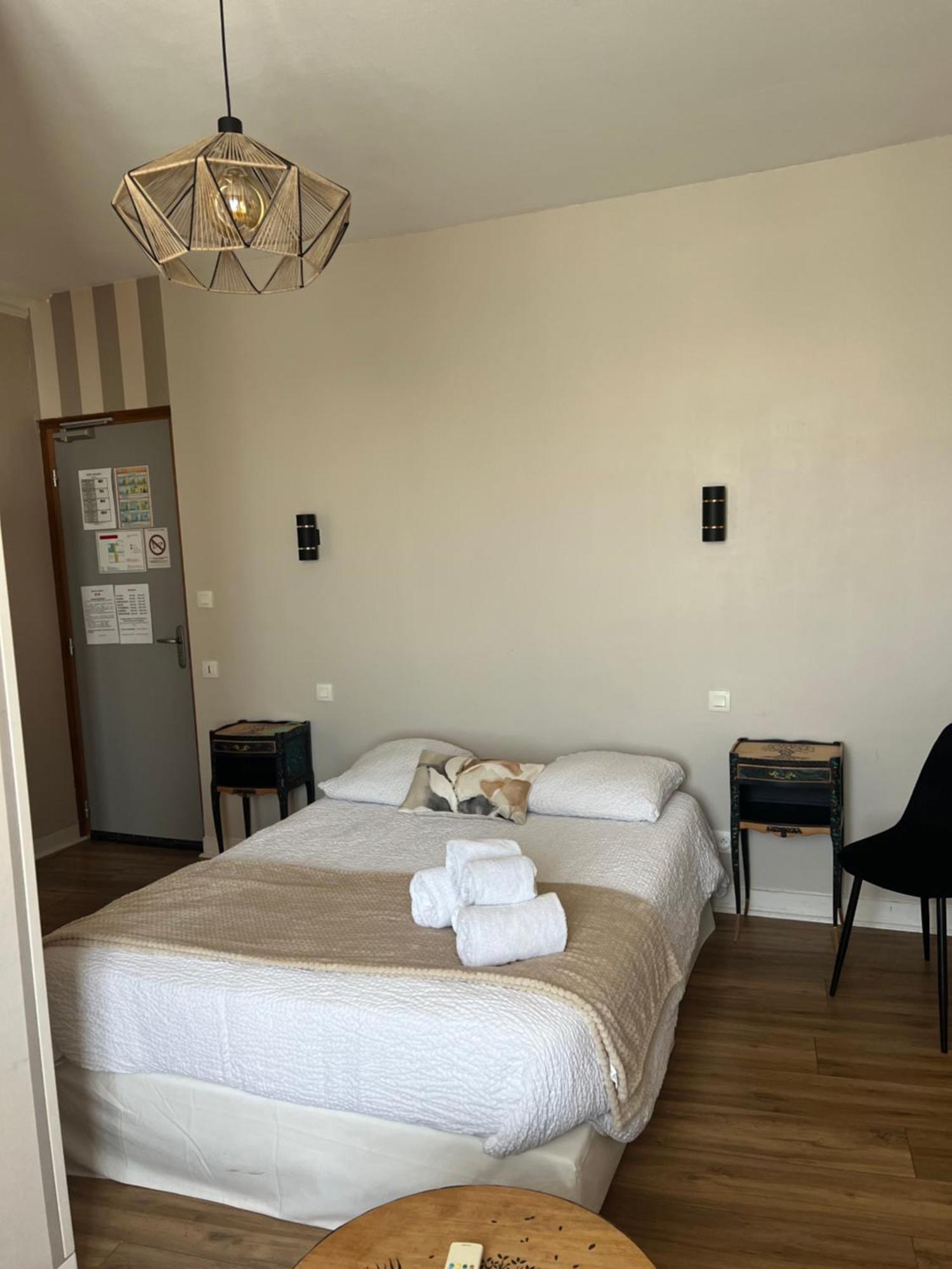 Hotel De La Gare Cherbourg-en-Cotentin Eksteriør bilde