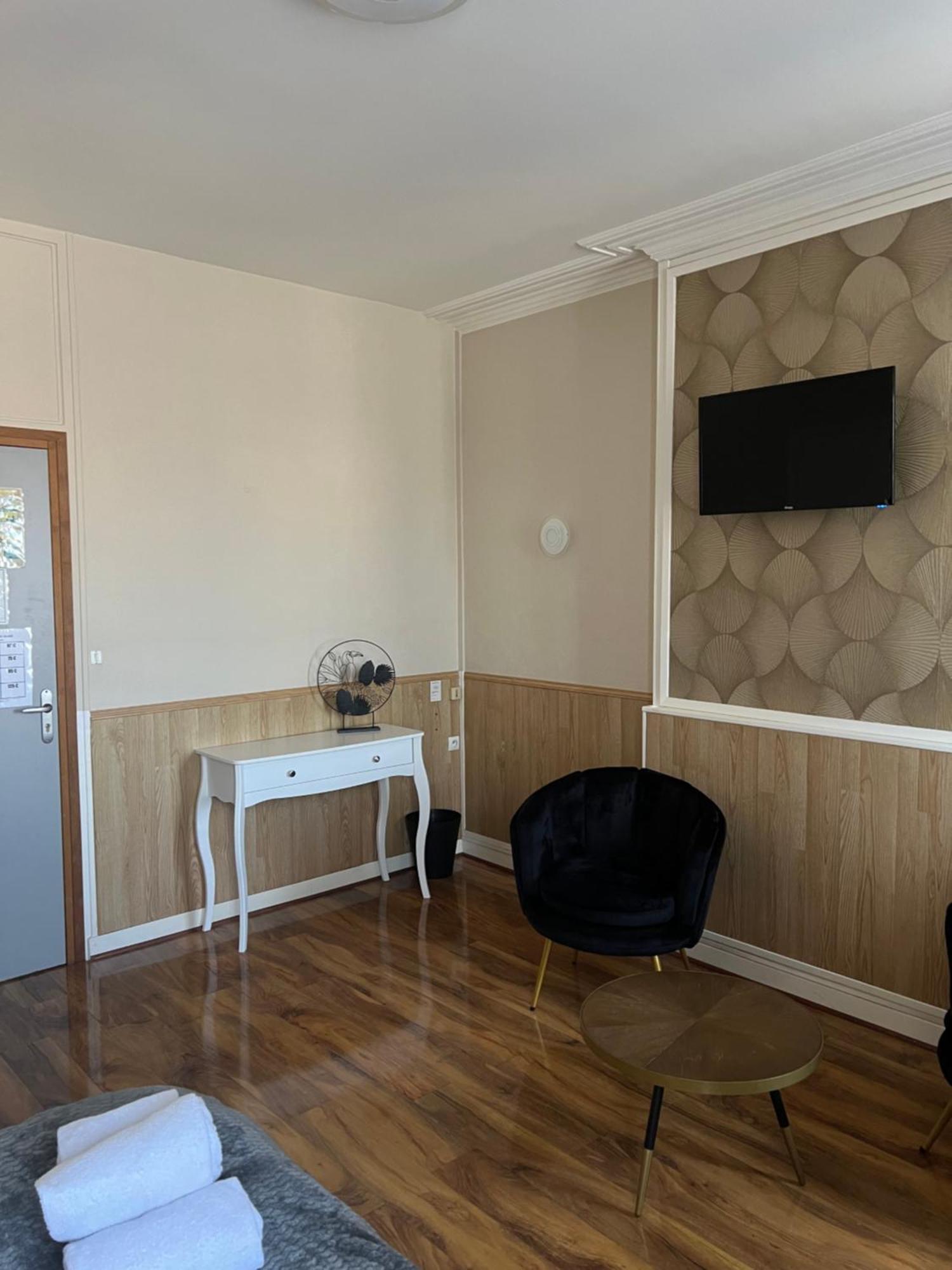 Hotel De La Gare Cherbourg-en-Cotentin Eksteriør bilde