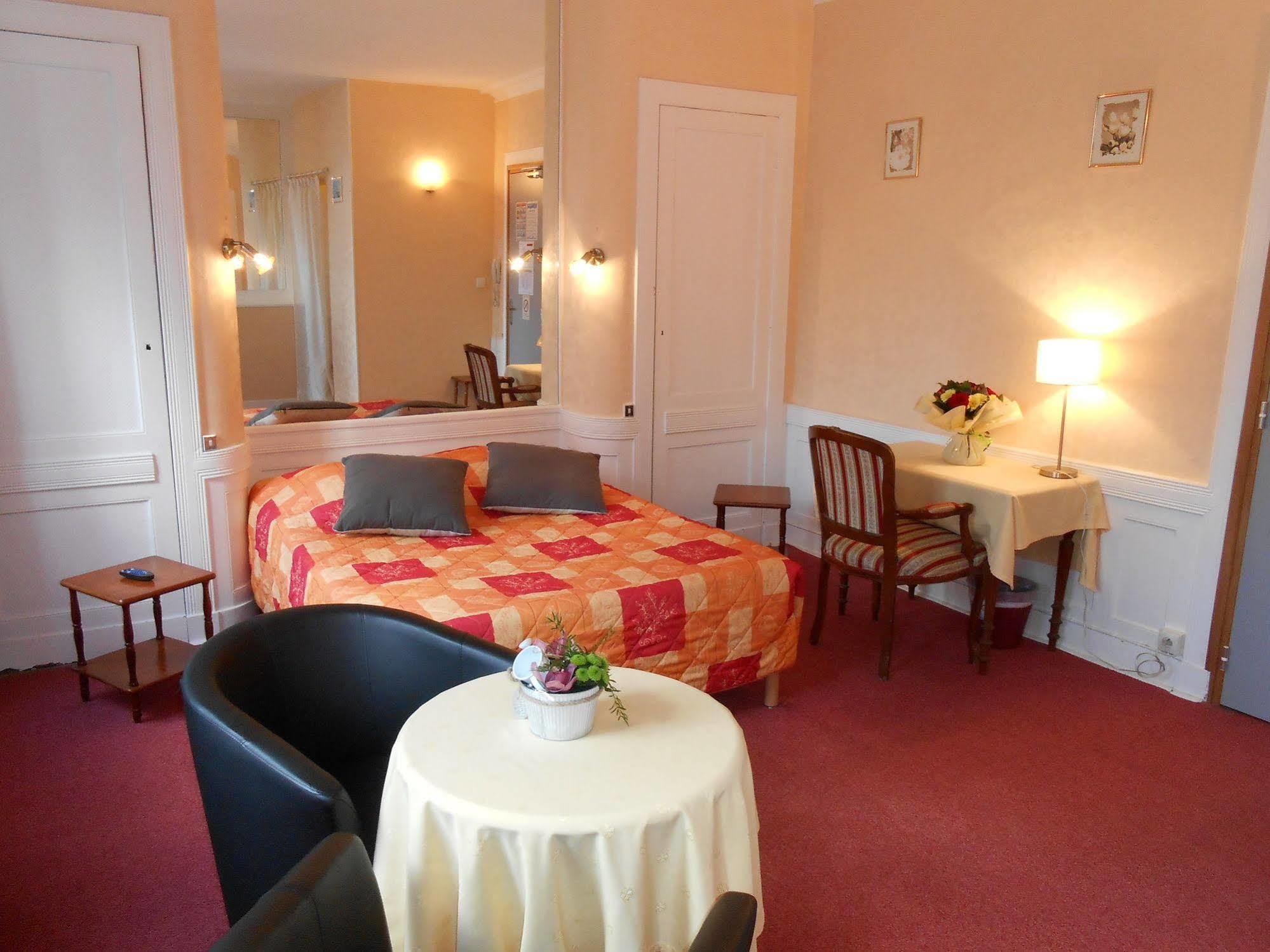 Hotel De La Gare Cherbourg-en-Cotentin Eksteriør bilde