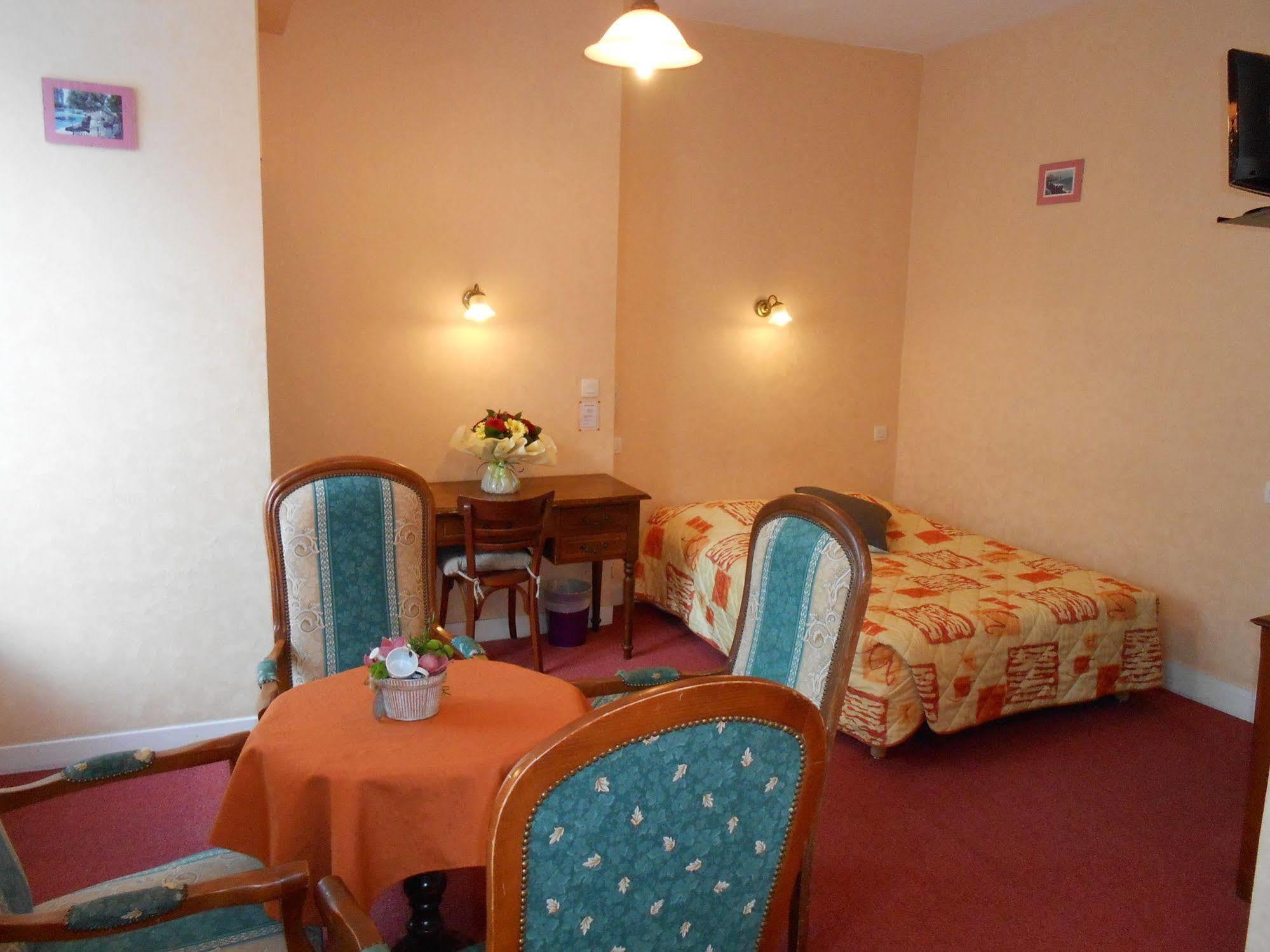 Hotel De La Gare Cherbourg-en-Cotentin Eksteriør bilde